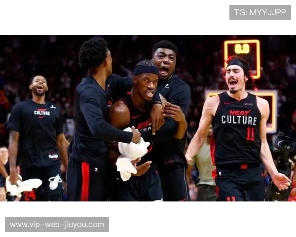 巴特勒转身跳投压哨命中，热火再添亮点